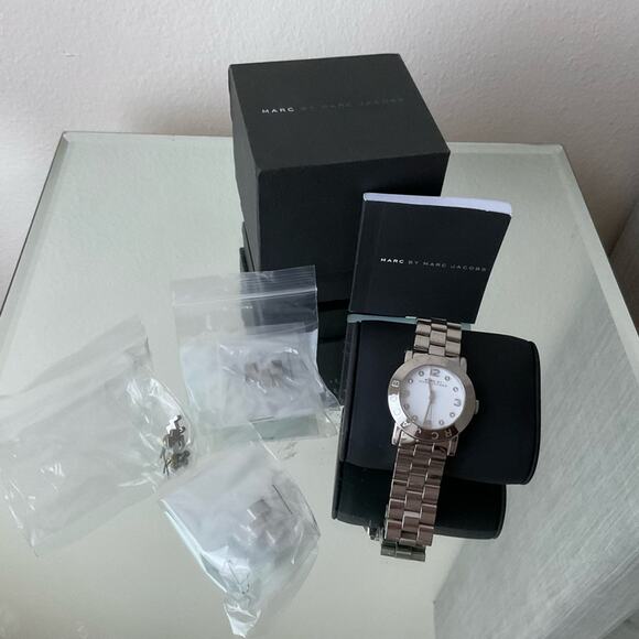 Marc Jacobs Amy White Dial Silver Stainless Steel Strap Watch - MBM3054 - Picture 5 of 10